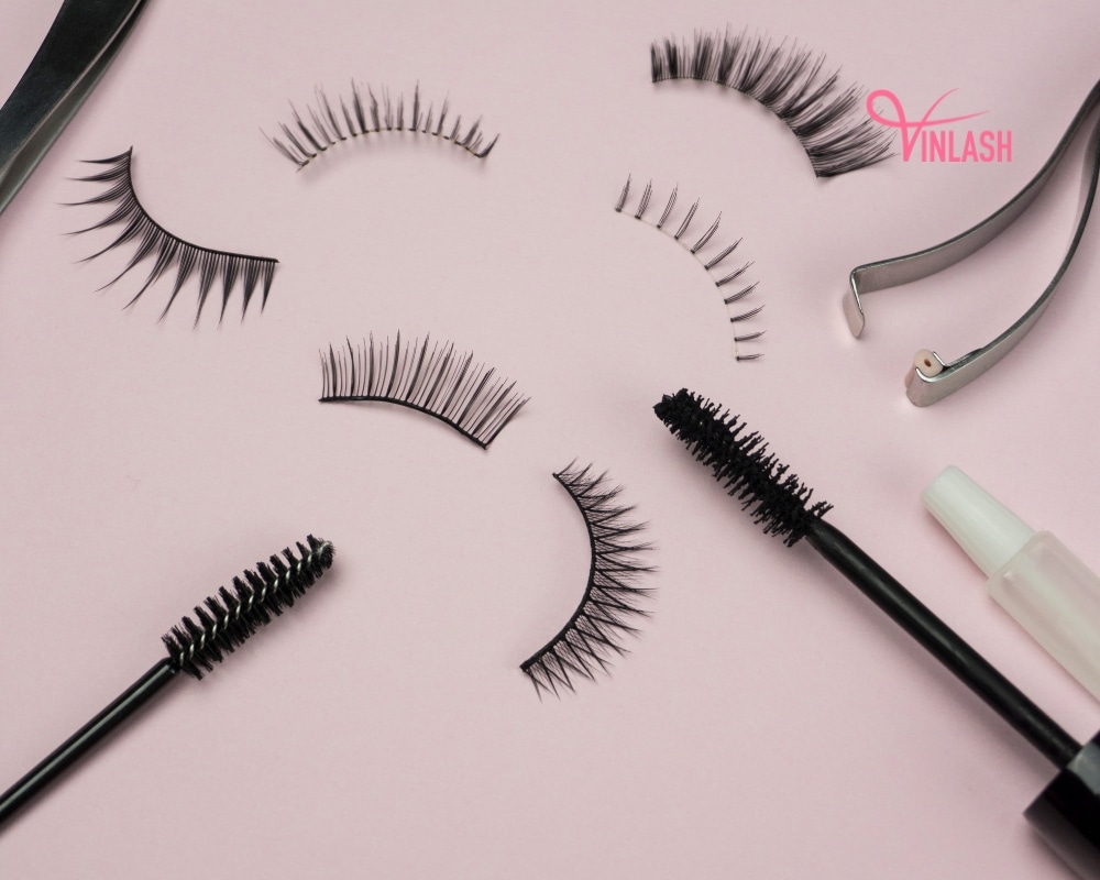 the-complete-guide-to-professional-eyelash-extension-supplies-for-lash-business-4