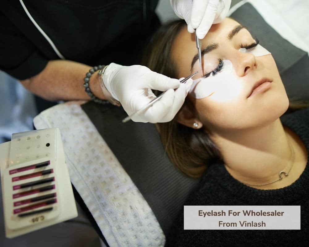 how-to-remove-eyelash-extensions-after-heavy-makeup