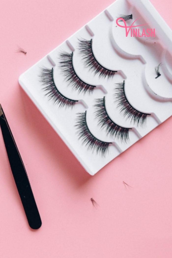 information-if-being-ready-to-partner-with-the-lash-bar-la-vendor-7