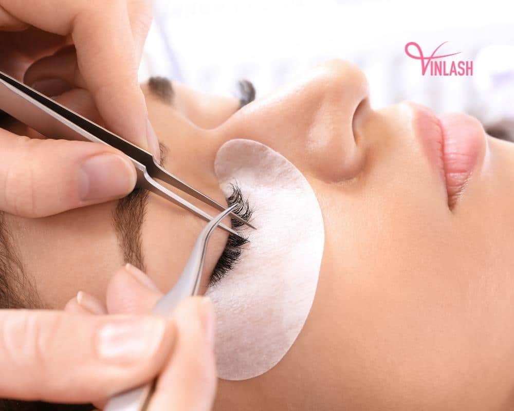discover-the-secrets-of-selecting-the-ideal-lashes-supply-for-beauty-business-8