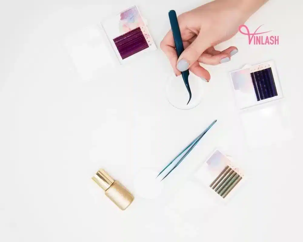 the-comprehensive-guide-to-purchasing-eyelash-extension-tweezers-wholesale-10