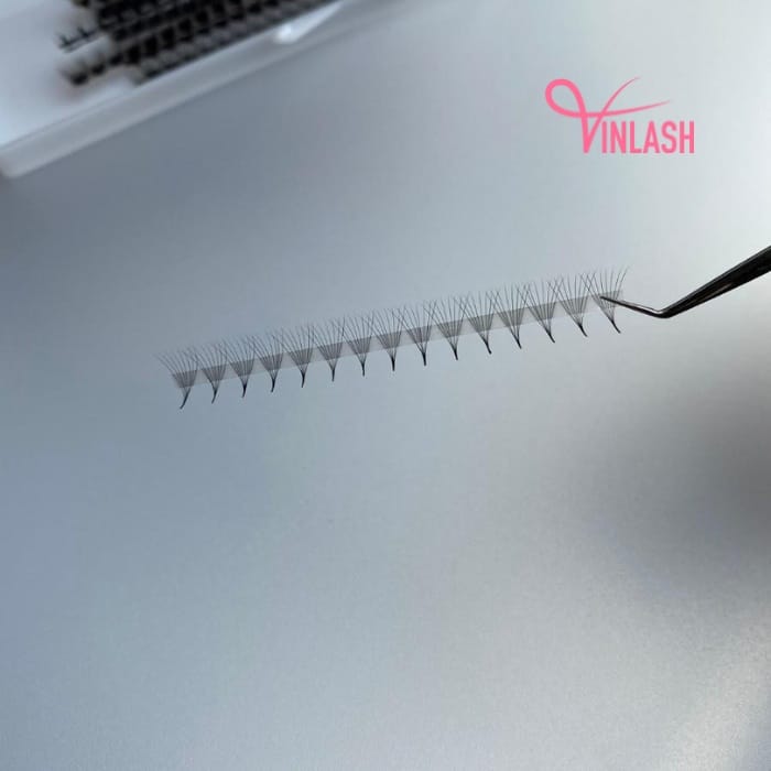 Pre-made fans 3D to 20D black fans on strips VLV003-4