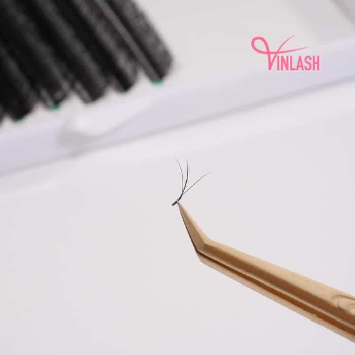 Spike W eyelash extensions black 16 lines VLV065-3