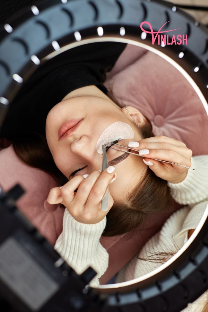 how-to-grow-your-lash-business-11