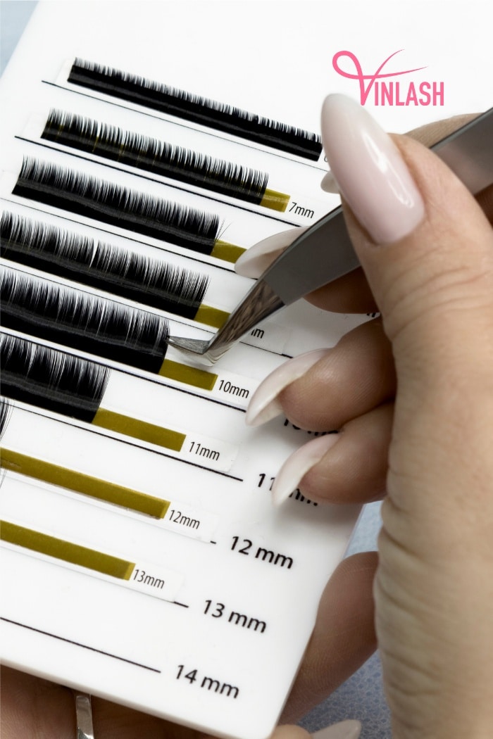 how-to-make-spikes-lashes-a-comprehensive-guide-4